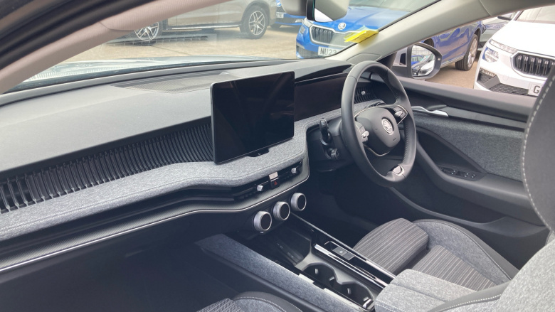 Skoda Superb 2.0 TDI SE Technology 5dr DSG Diesel Estate